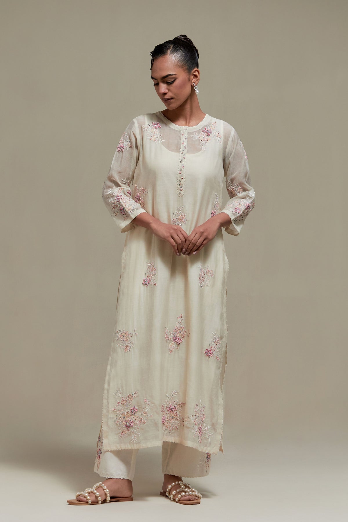 Pink Round Neck Kurta And Pants