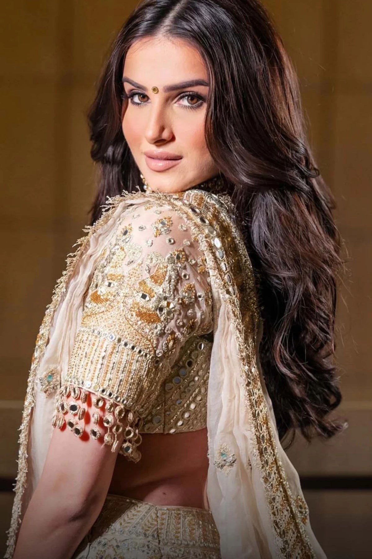 Tara Sutaria in Itrh