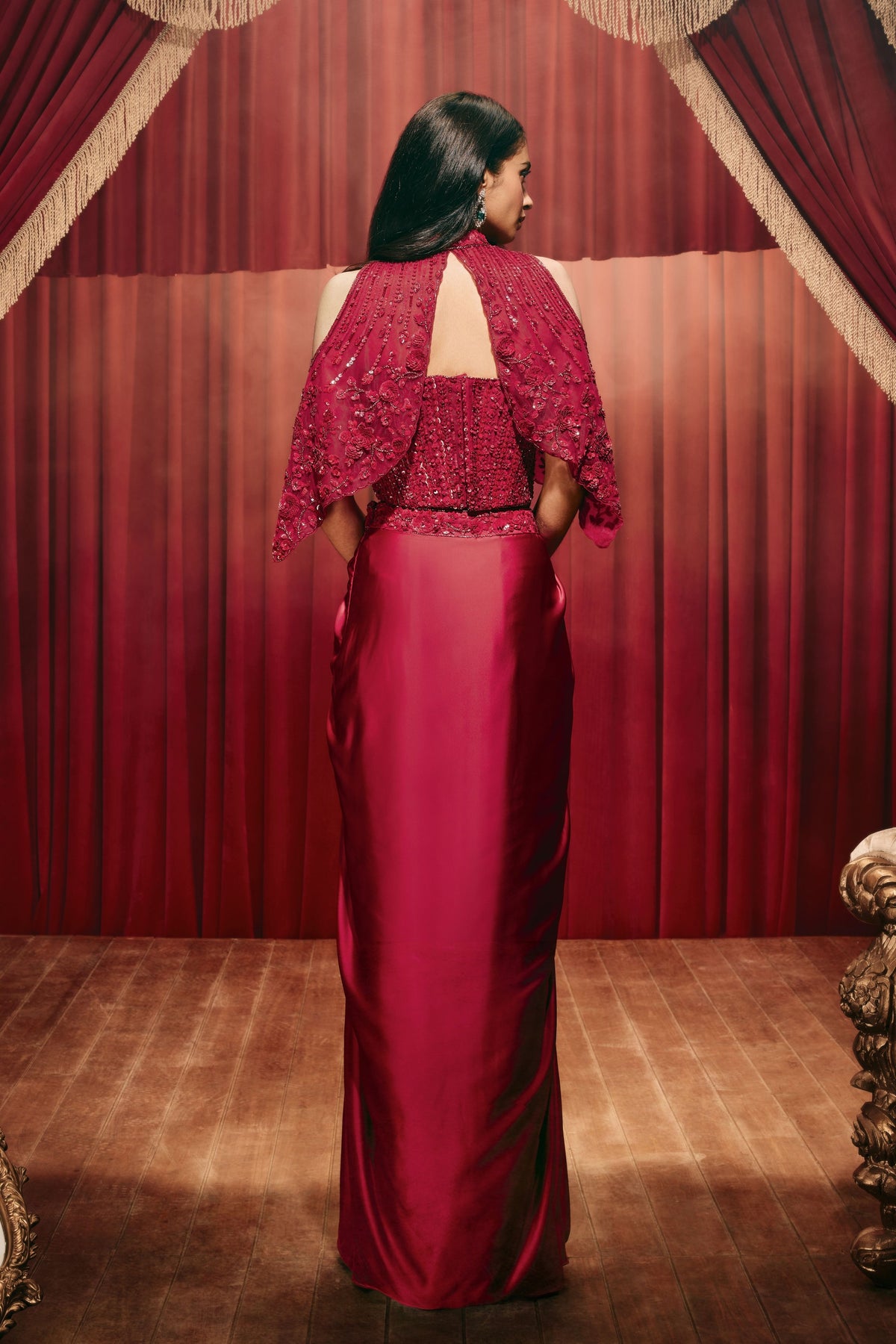 Betsy Red Cape Set