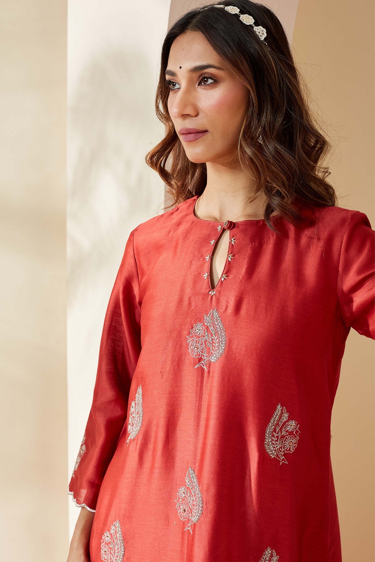 Red Dilruba Kurta Set