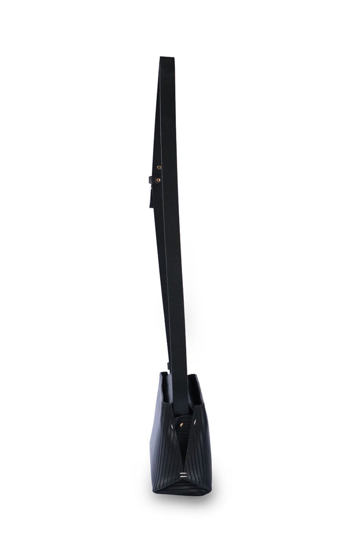 Black Wilda Sling Bag