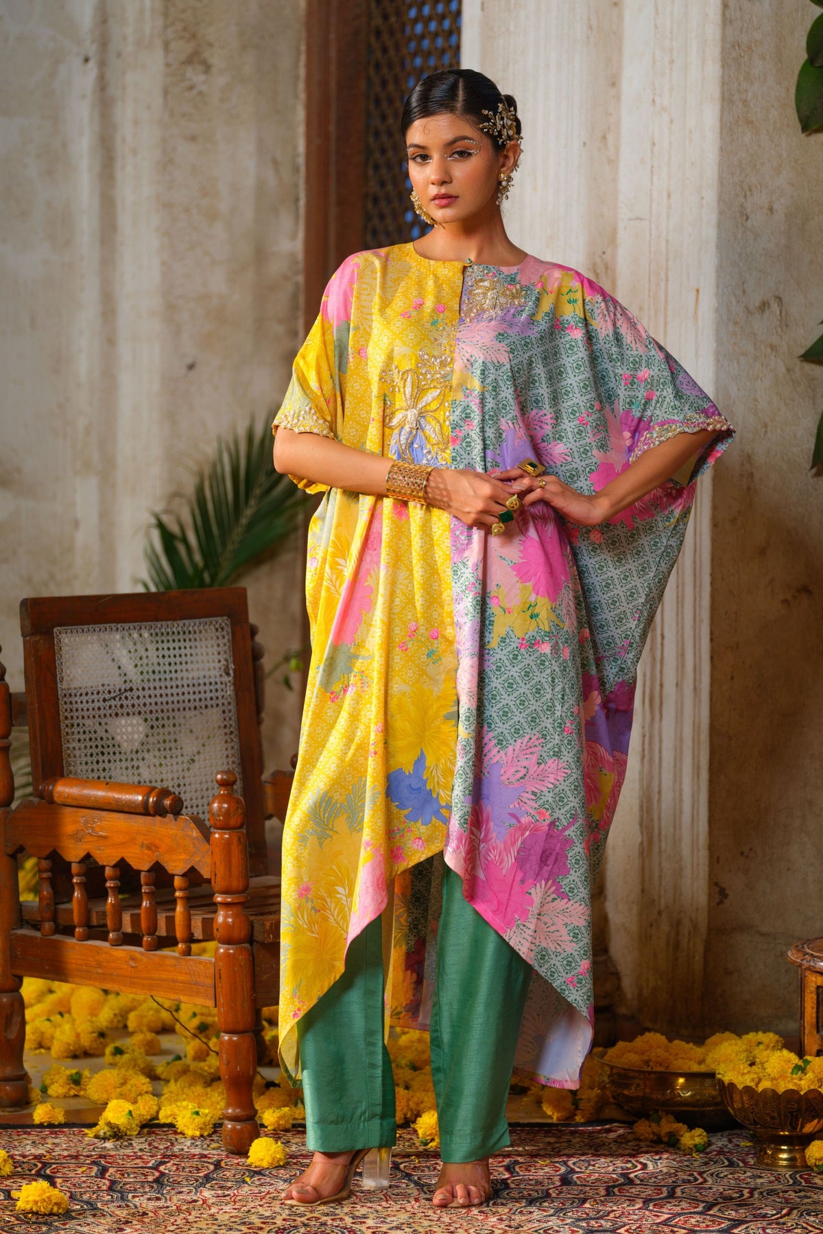 Genda Aira Kaftan Set