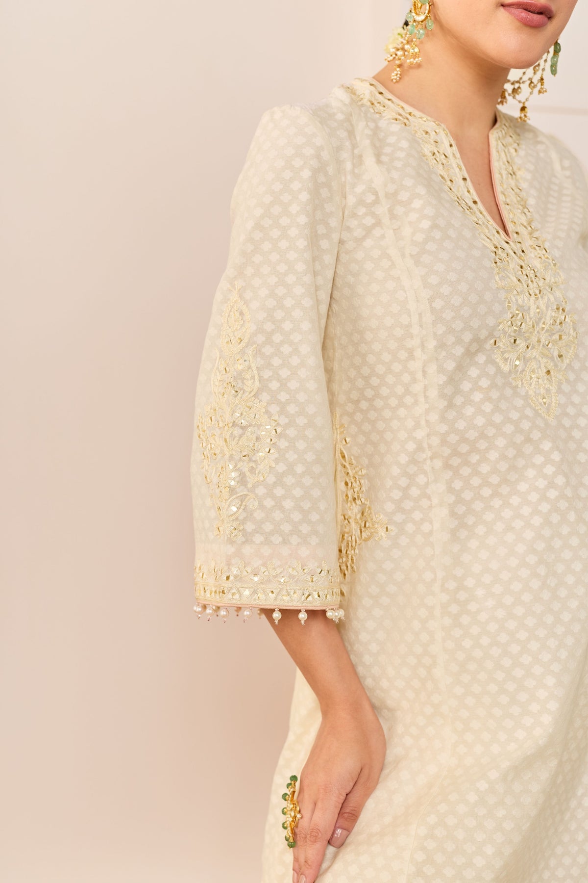 Reem Daisy Ivory Short Choga Set