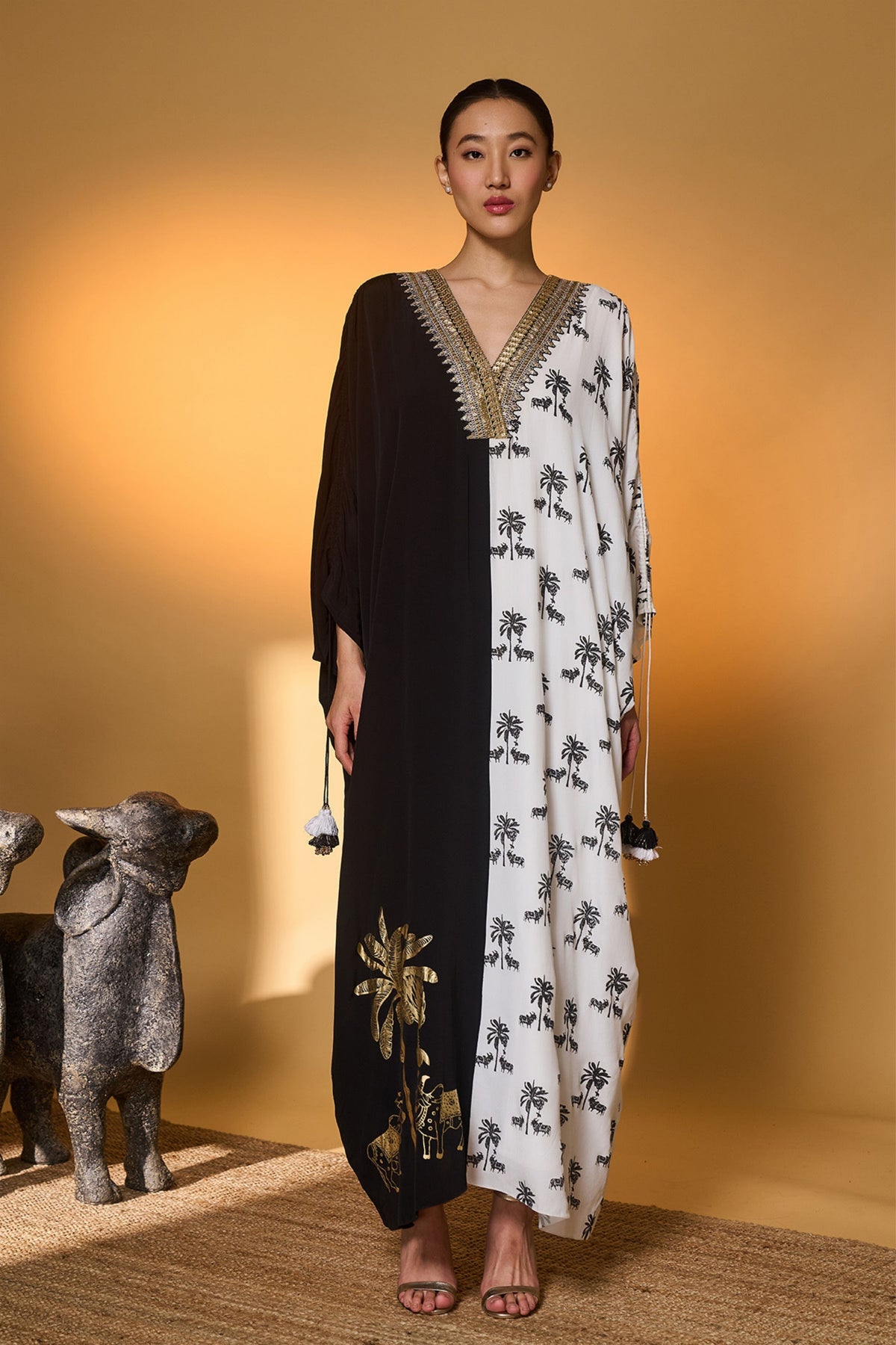 Black White Tropical Nandi Kaftan
