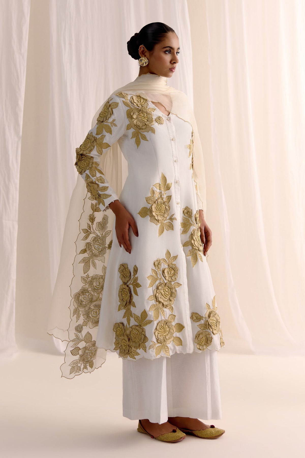 Noor Gulaab Kurta Set