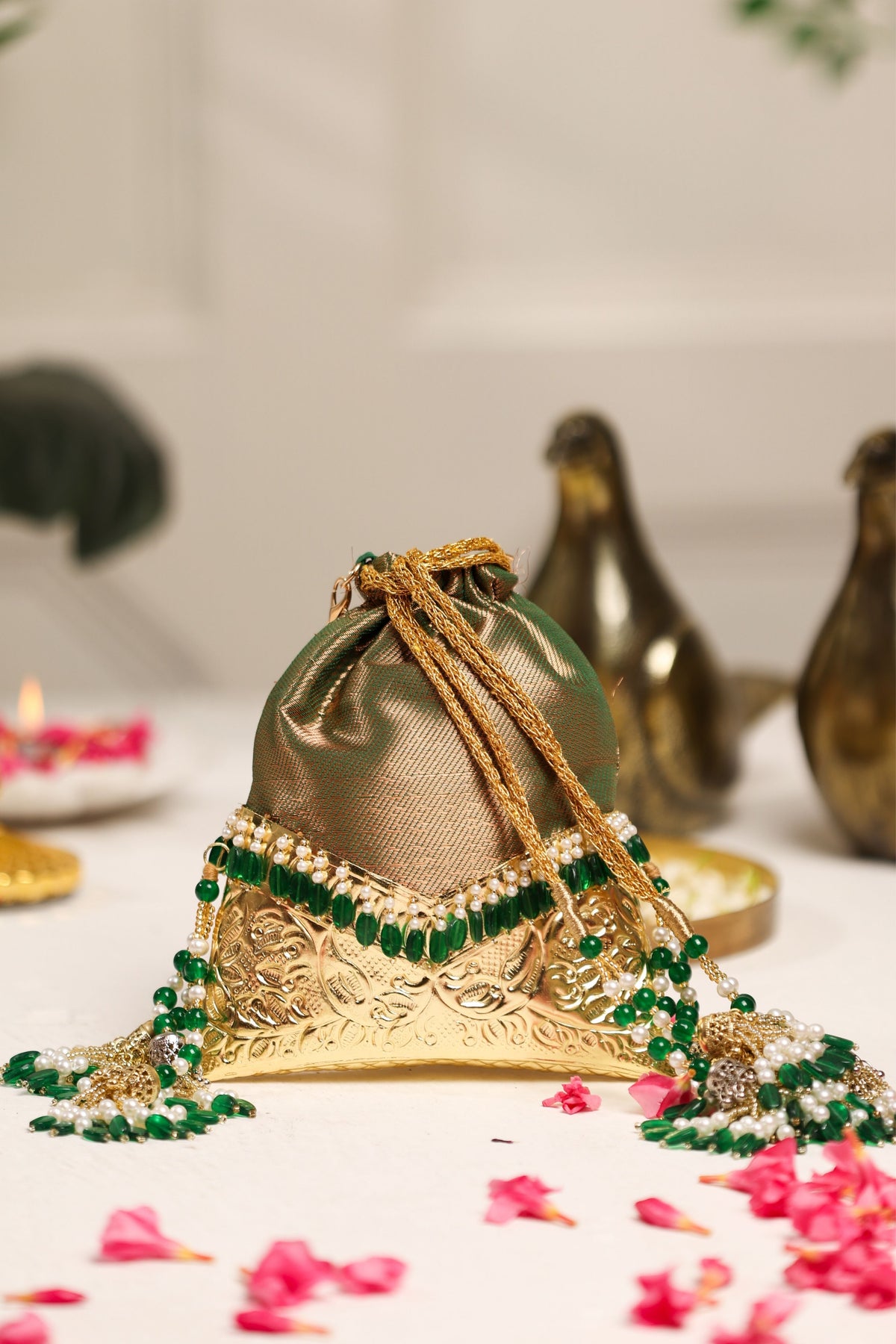 Pannareshmi Potli