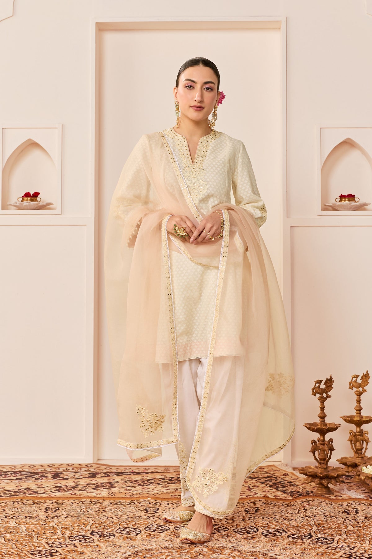 Reem Daisy Ivory Short Choga Set