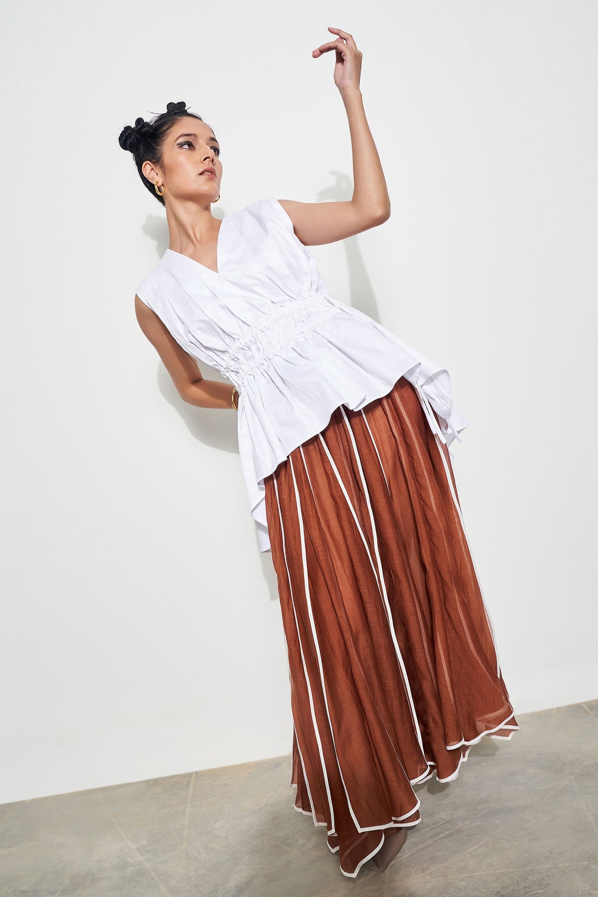 Asymmetric Tie to Fit Top