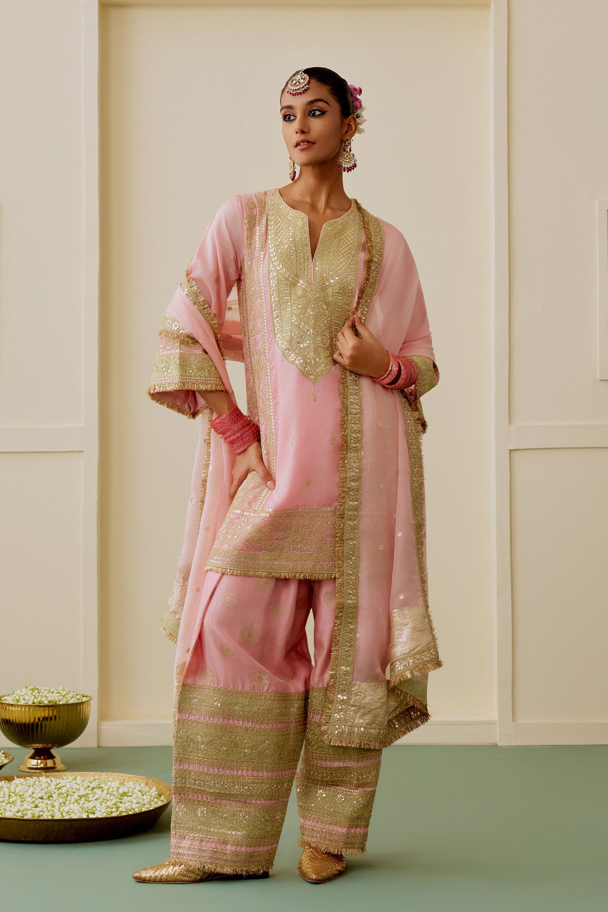 Evaara Kurta Set