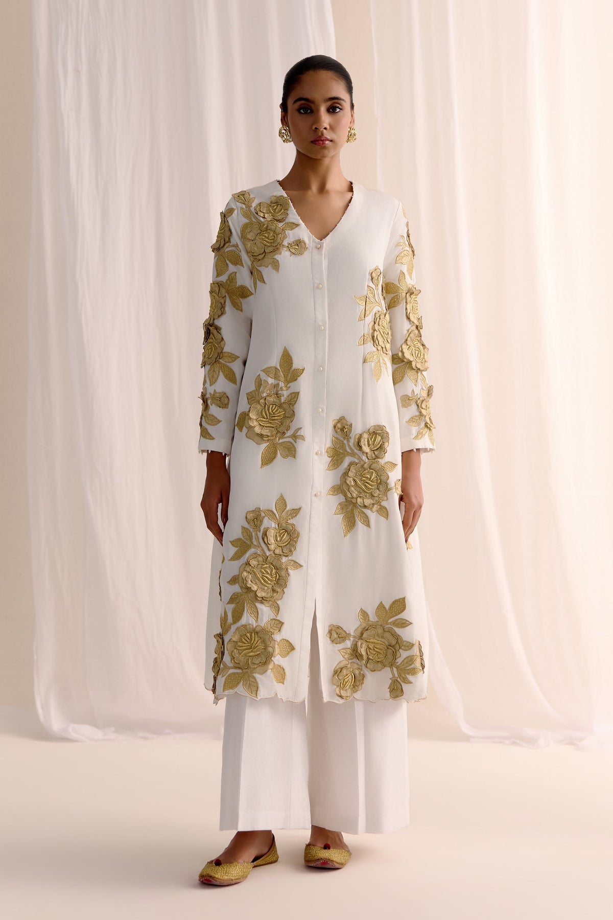 Noor Gulaab Kurta Set