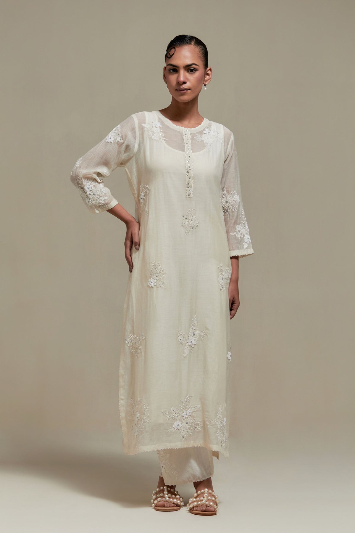Off White Round Neck Kurta Set