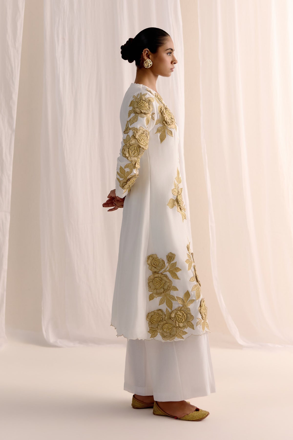 Noor Gulaab Kurta Set