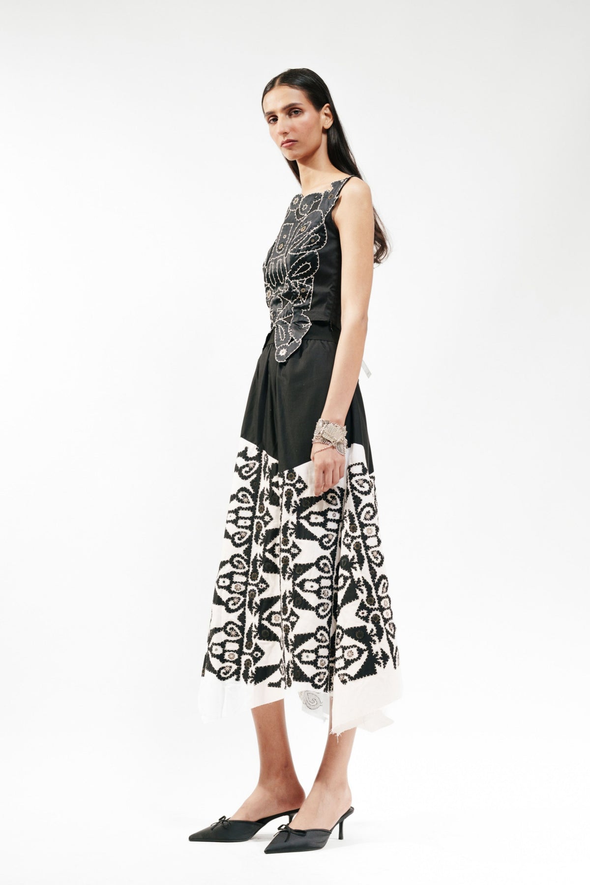 Monochrome Appliqué Skirt