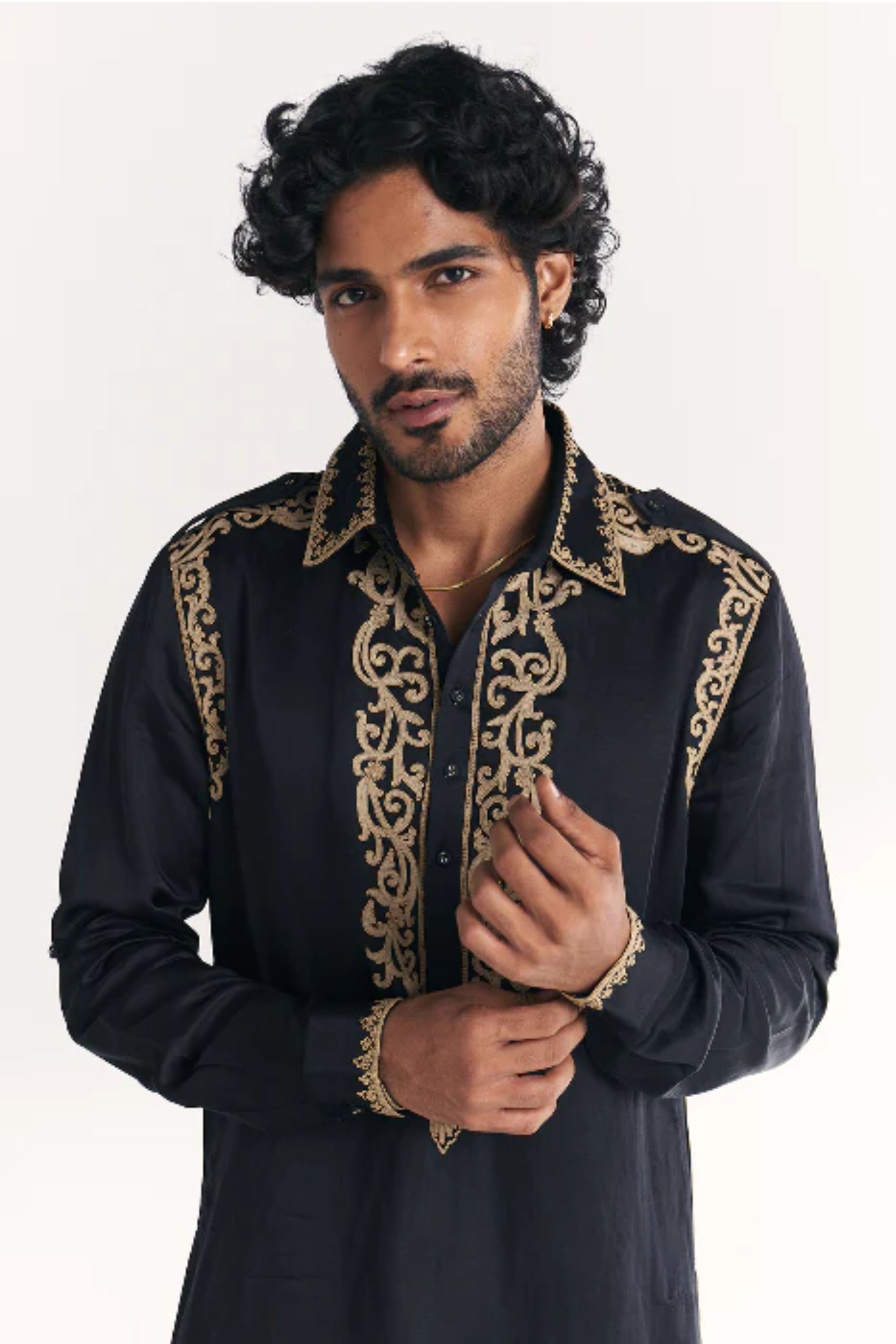 Wajad Reksa Studio Bagechaa Menswear - Wajad Black Pathani Kurta Set - Elahe