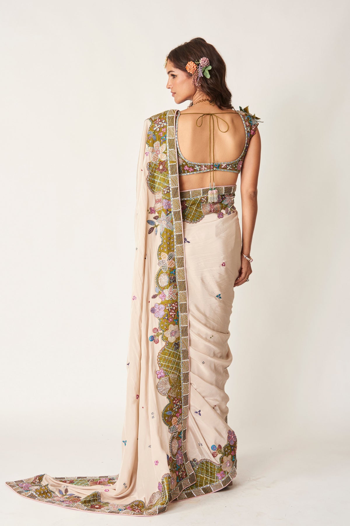 Shinora Saree Set