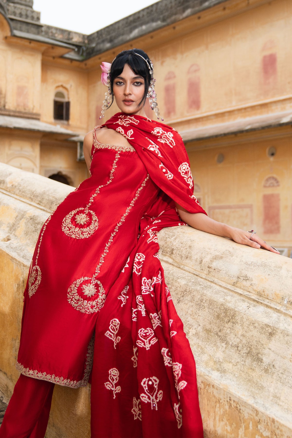 Strappy Gulaab Aur Kamal Suit