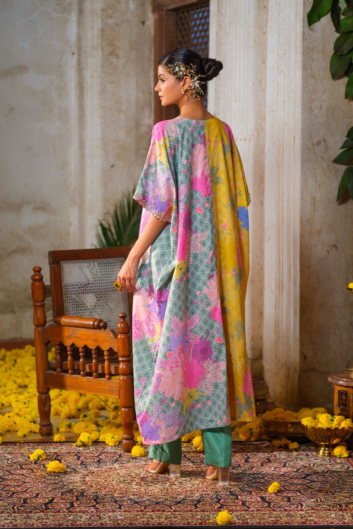 Genda Aira Kaftan Set