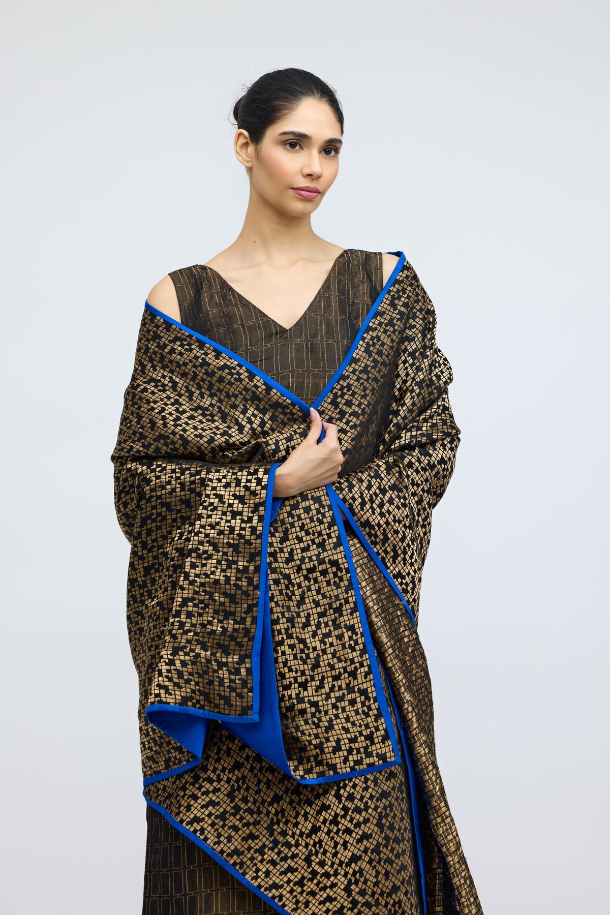 Chalk Hand Woven Brocade Dupatta