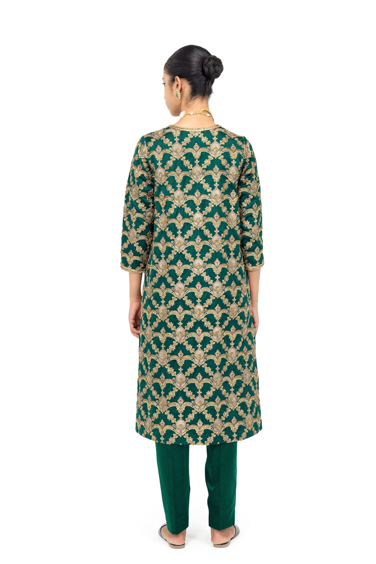 Basoba Nadbai Green Kurta And Pants