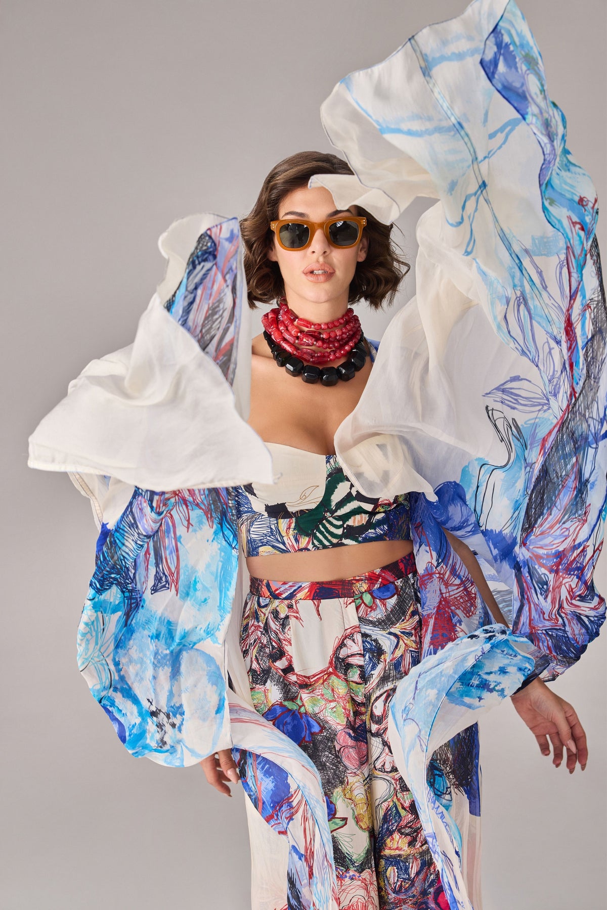 White Prime Dolly Cape