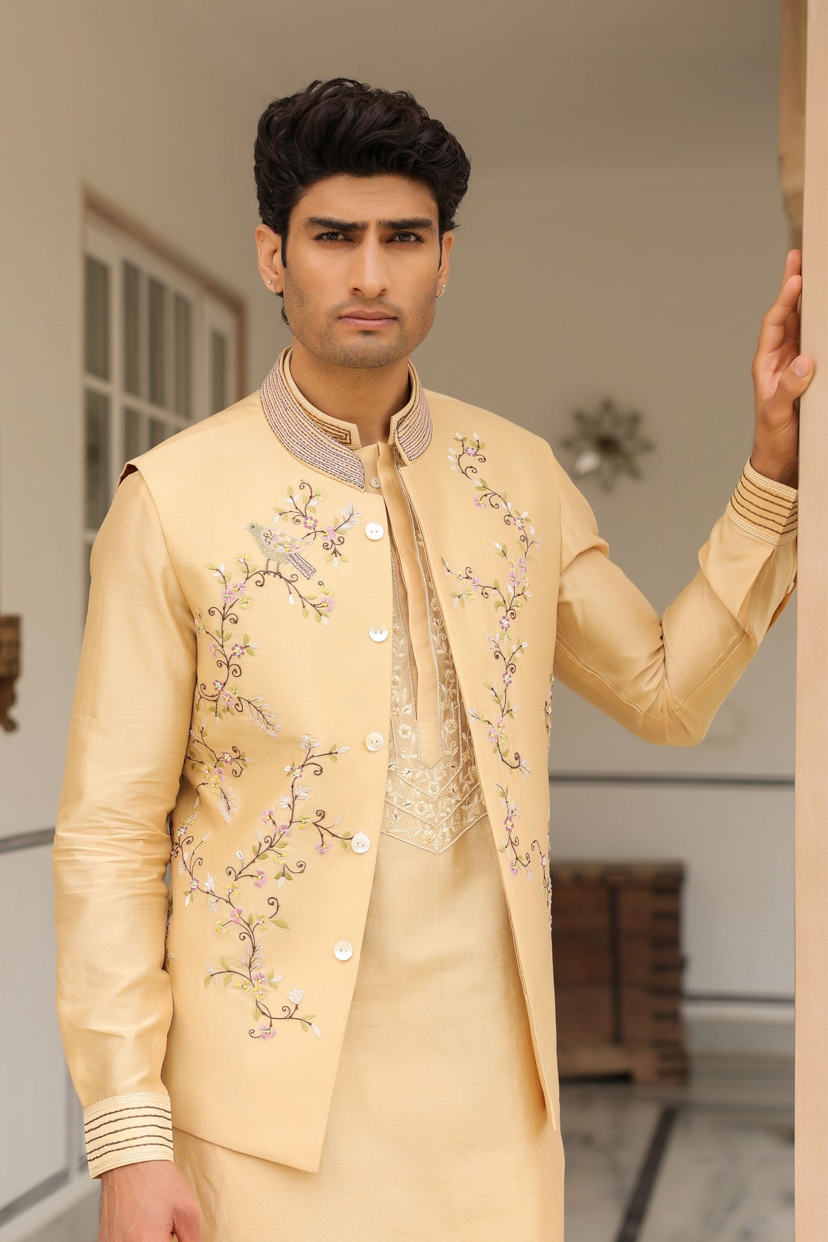 Gulzar Beige Jaal Embroidered Bandi