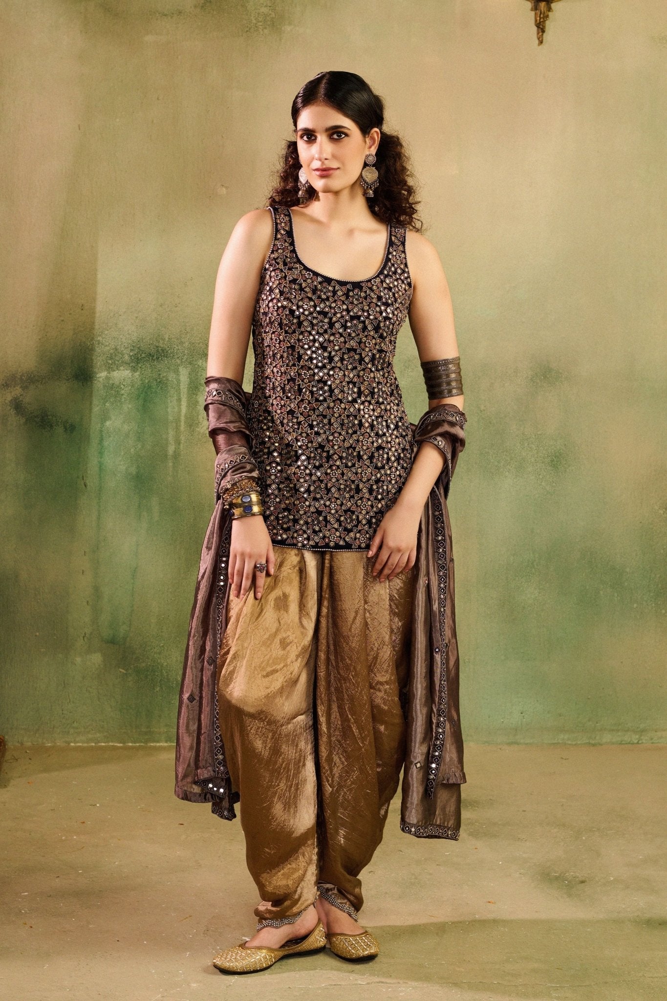 Antique Kurta Dhoti Set - Reeti Arneja - Elahe