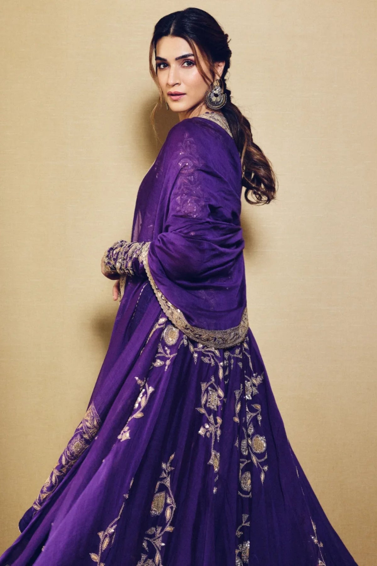 Kriti Sanon in Anamika Khanna