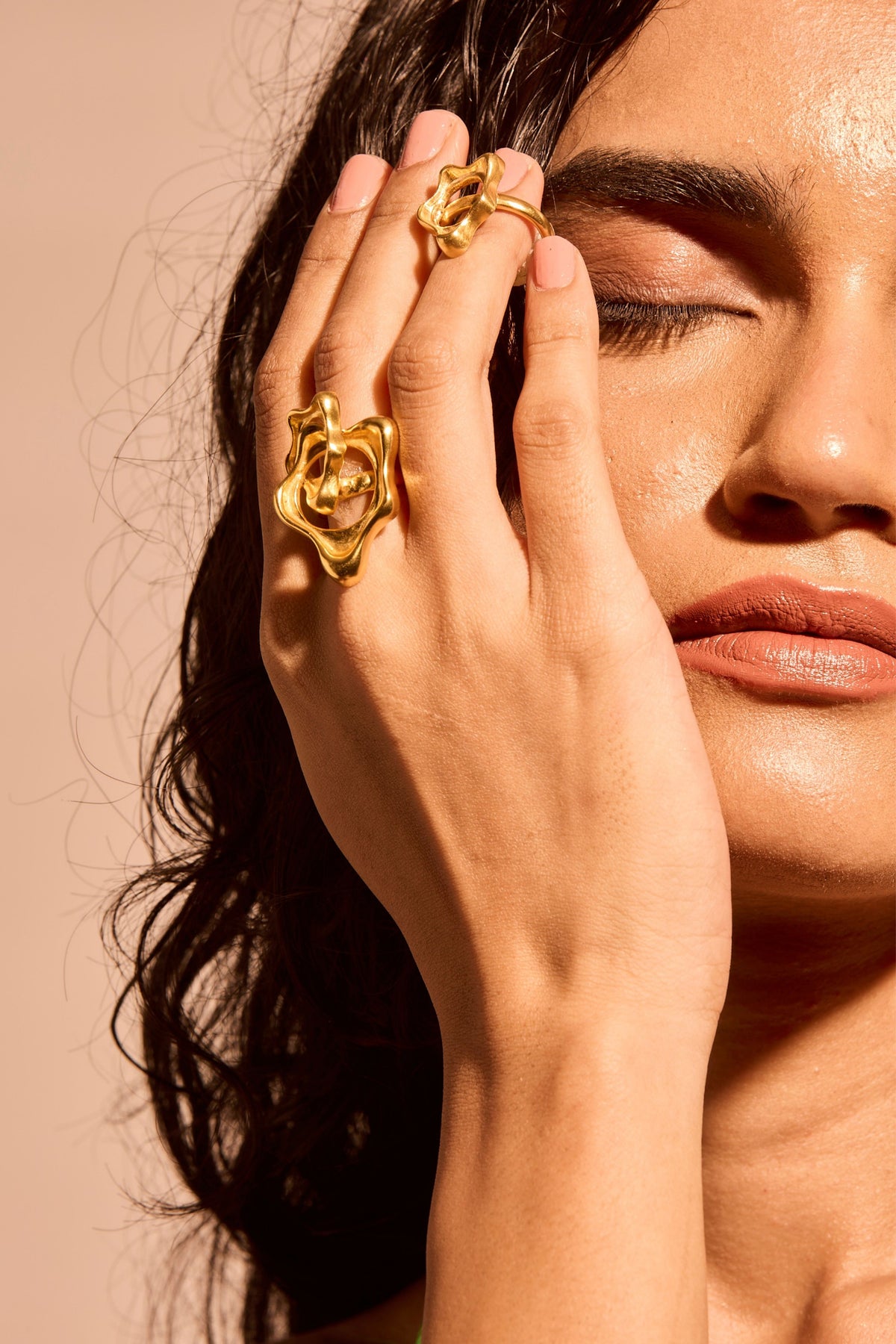 Aura Flow Ring Set