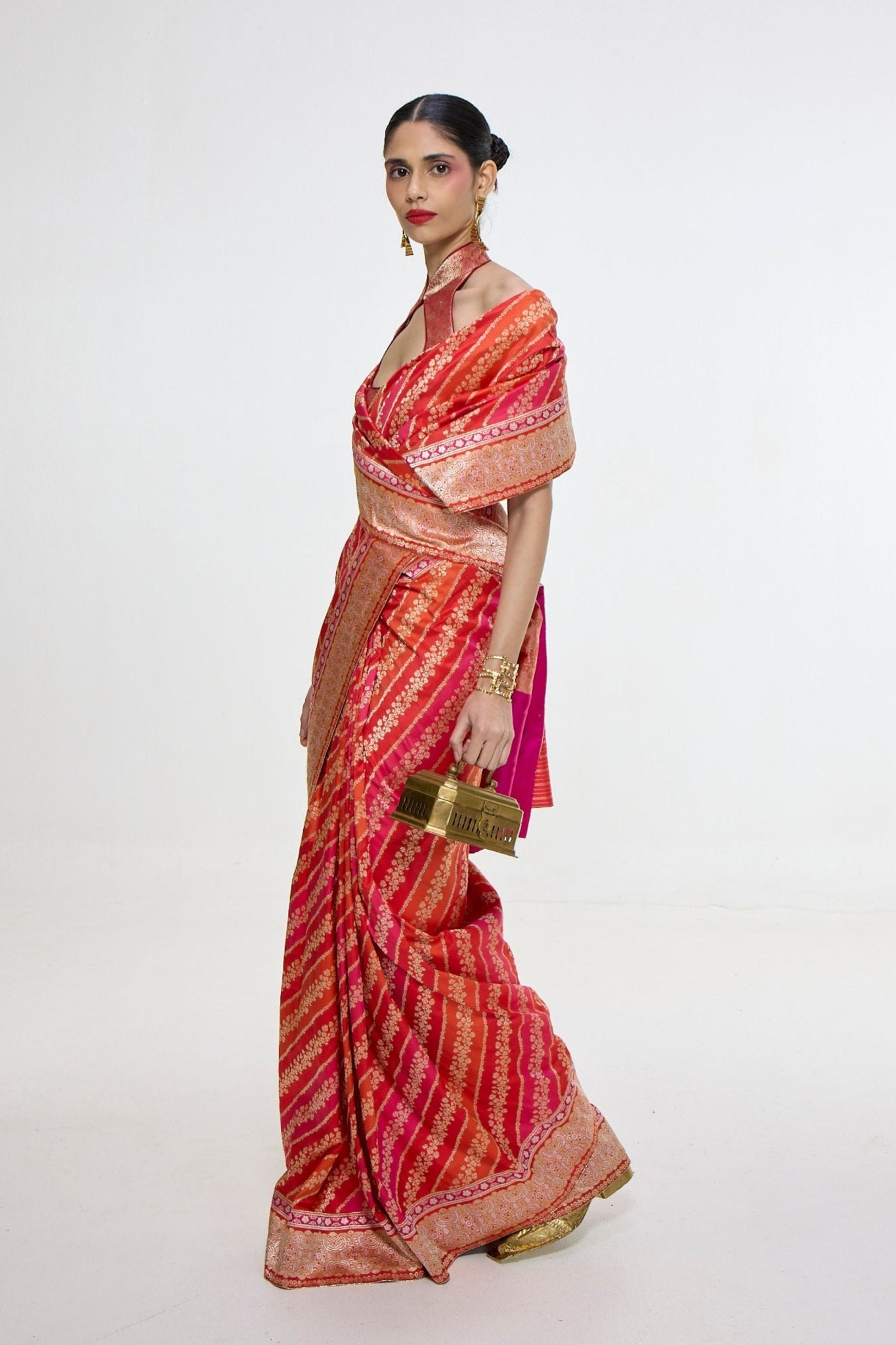 Handwoven Red Mashroo Silk Saree - Ekaya - Elahe