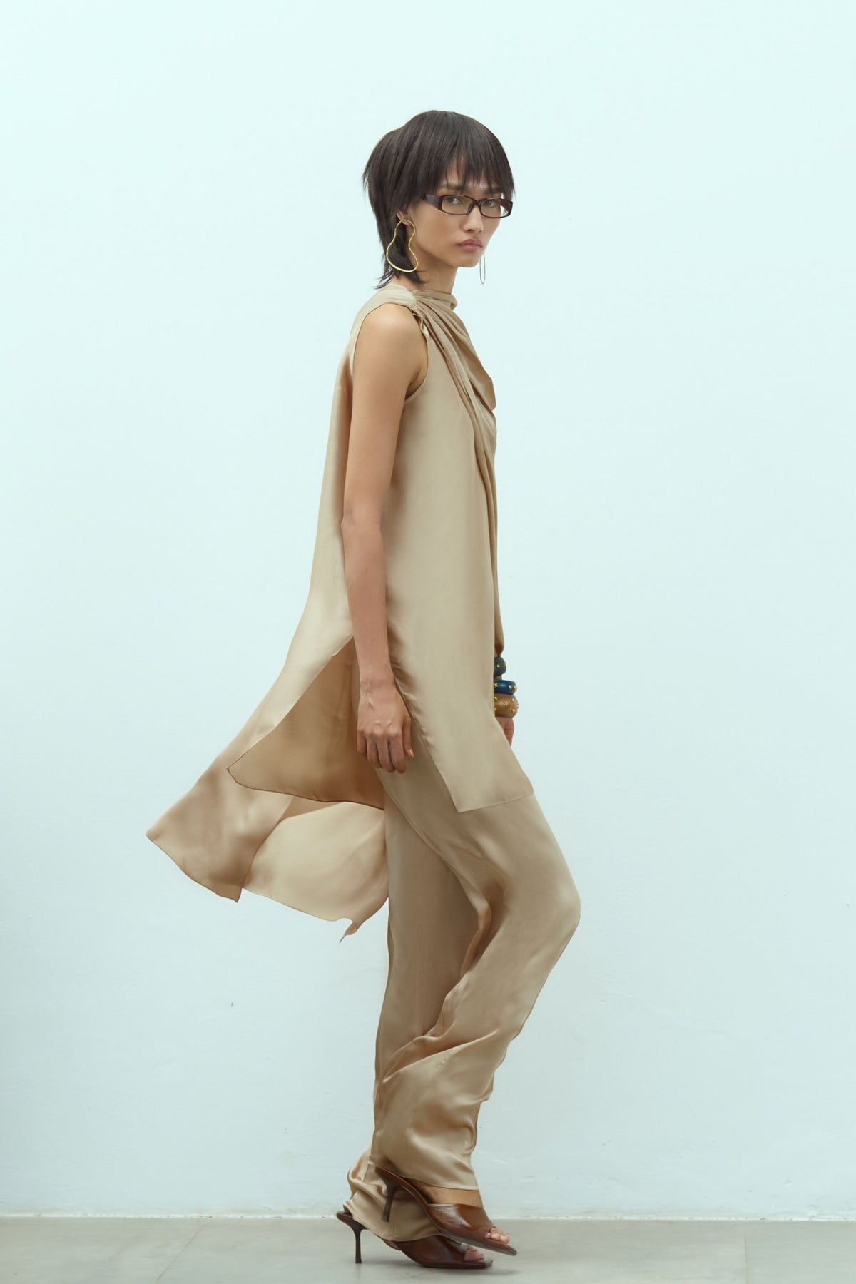 Tan Lilia Set