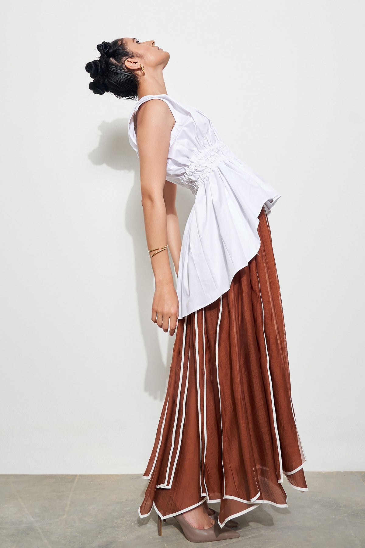 Asymmetric Tie to Fit Top