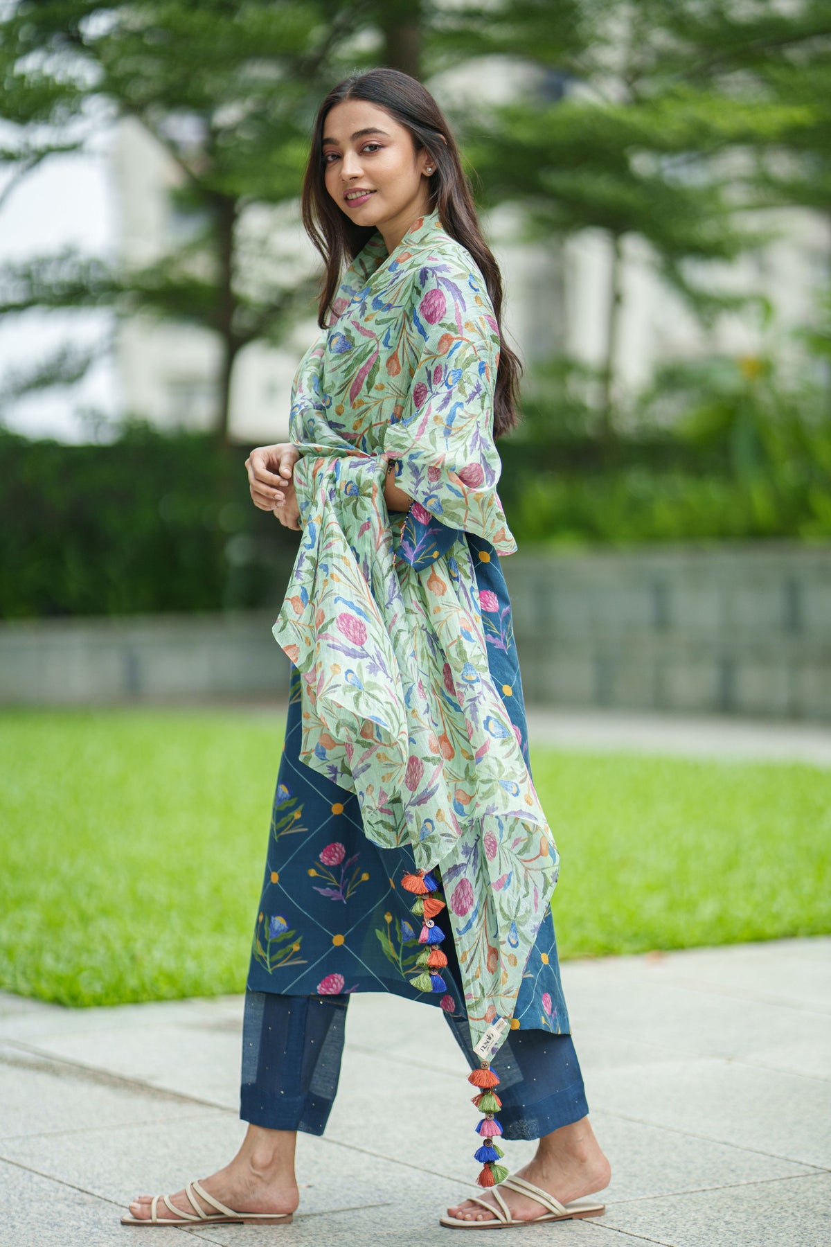 Jaal Mint Dupatta