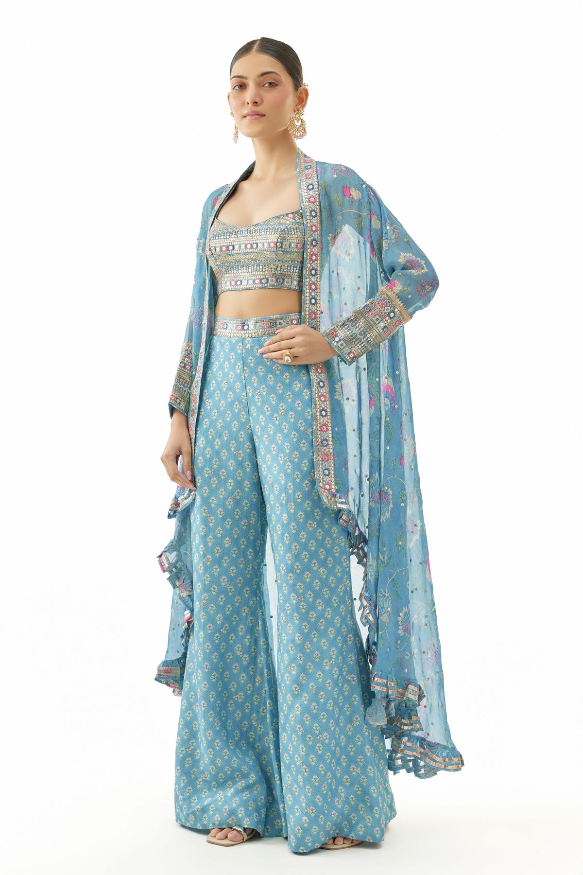 Gunjan Cape Set