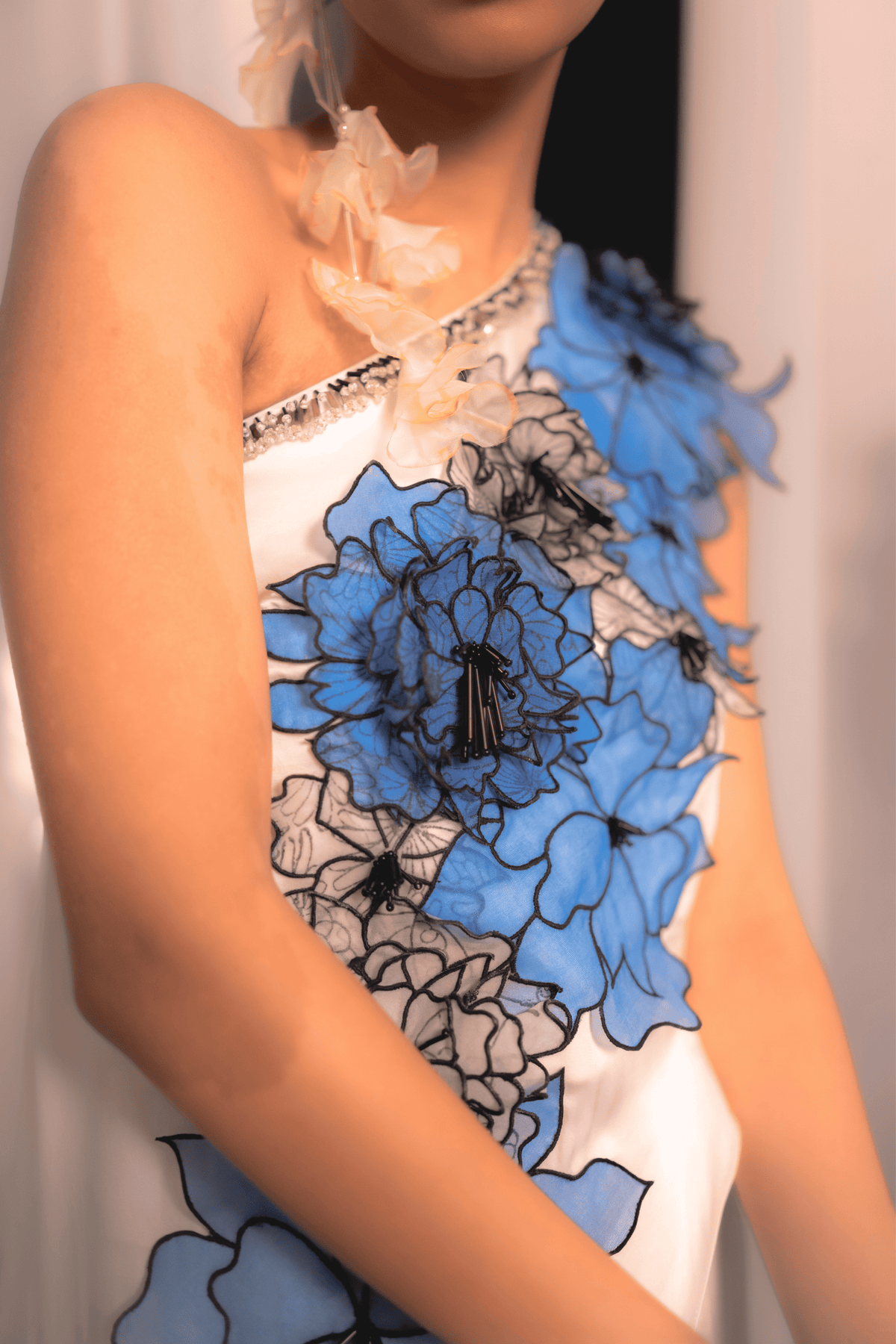 Amore One Shoulder Top