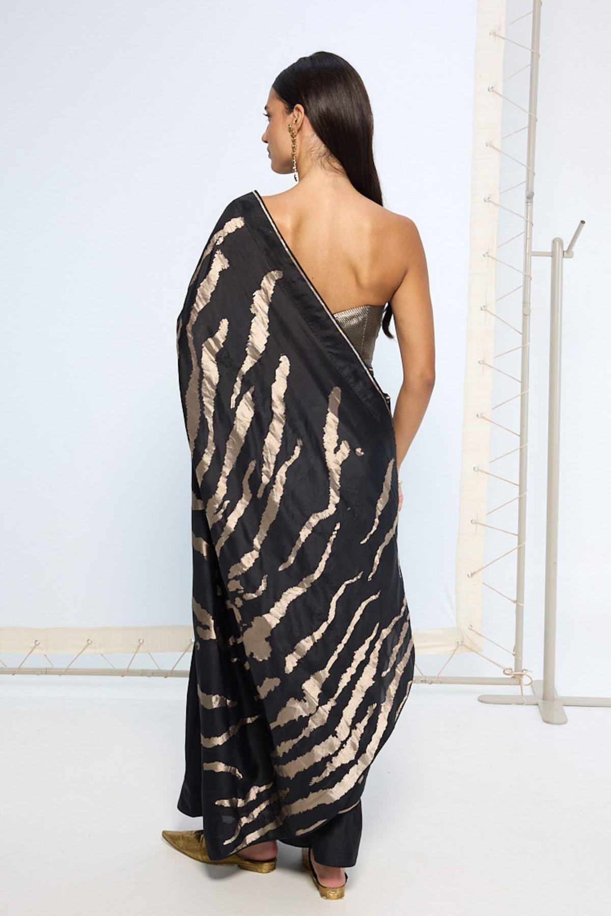 Handwoven Noir and Silver Saree