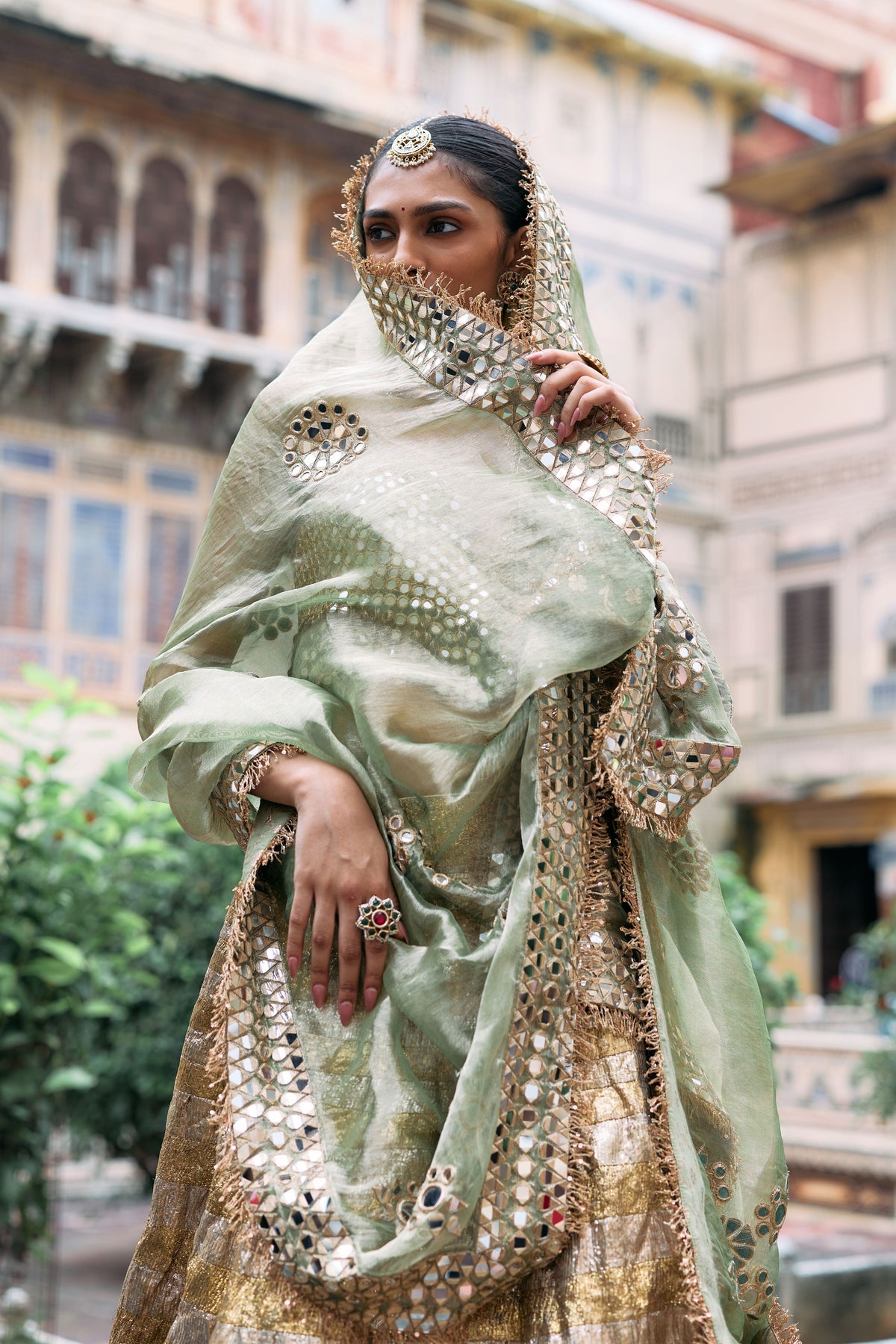Kiran Sona Chandi Lehenga Set