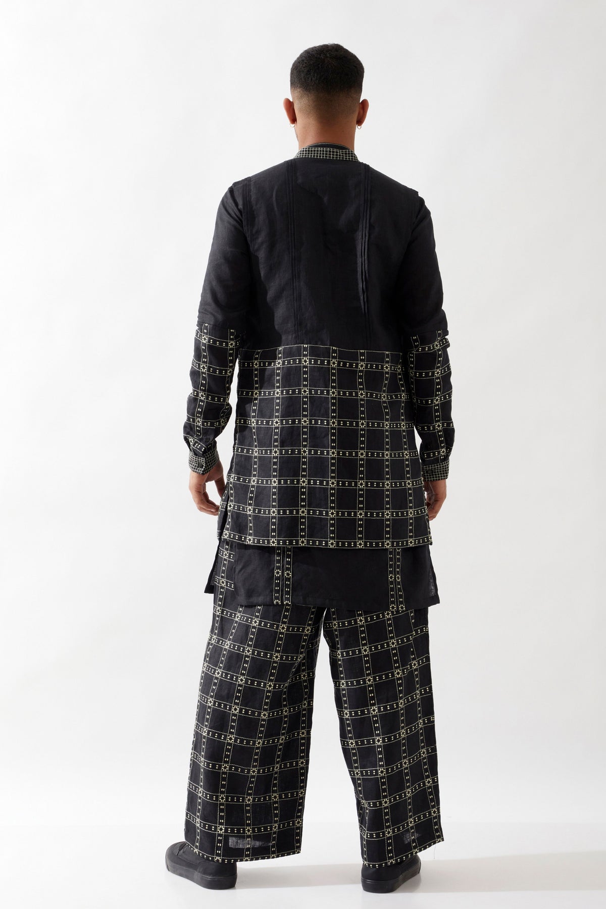 Zane Regal Black Bandi Set