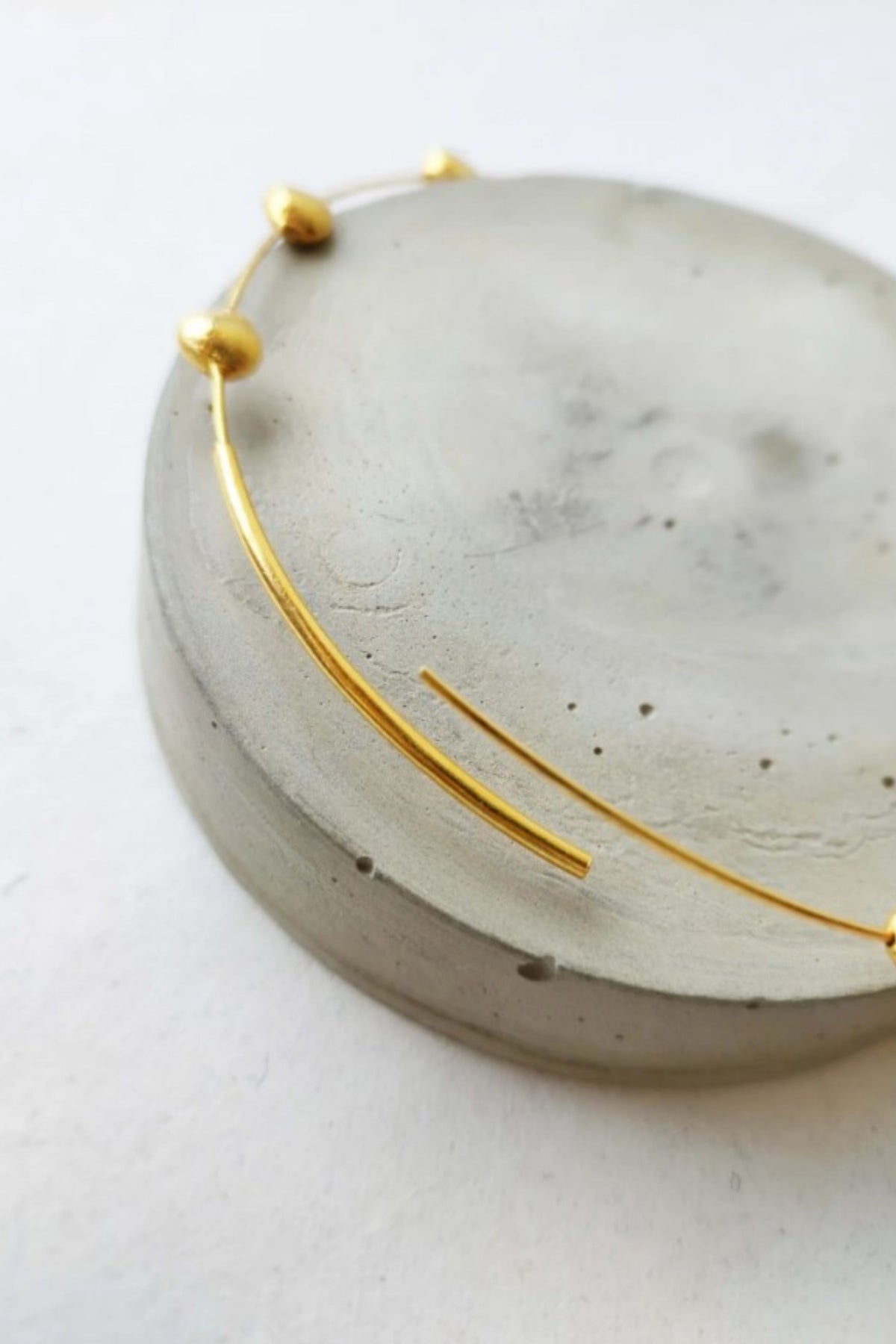 Olla Golden Choker