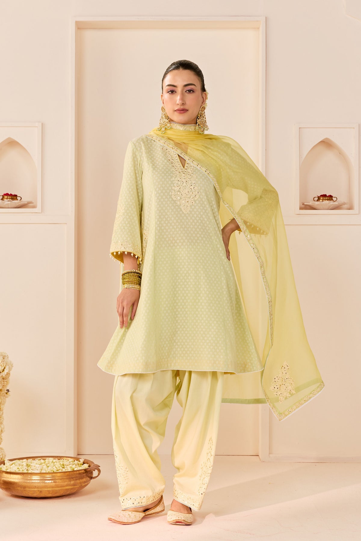 Reem Mint Green Short Choga Set
