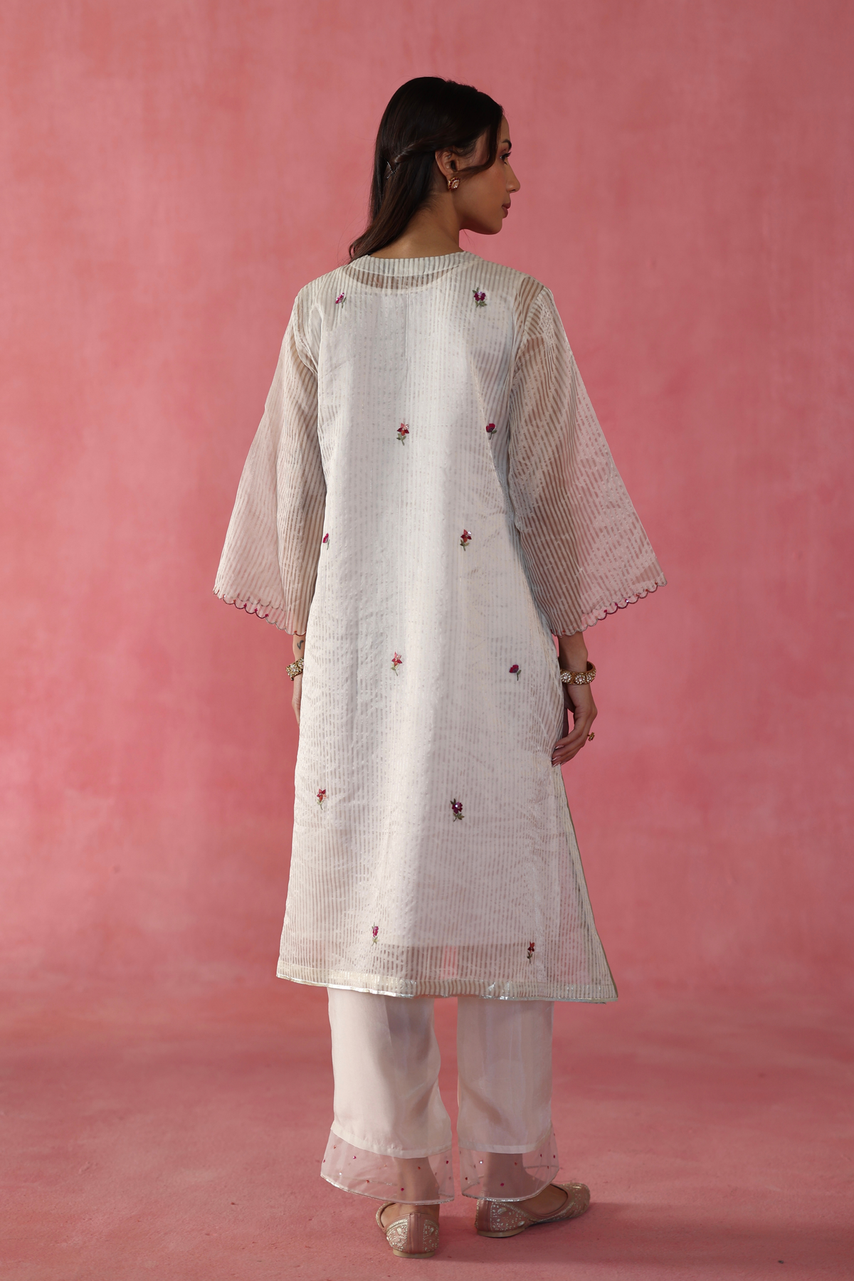 Ivory Shakkar Kurta Set