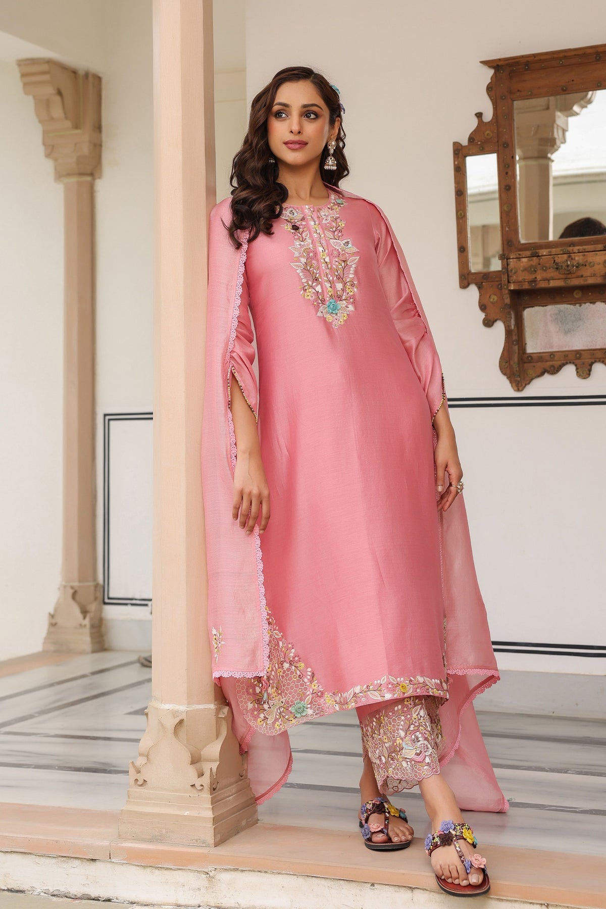 Gulzar Pink Farshi Kurta Set