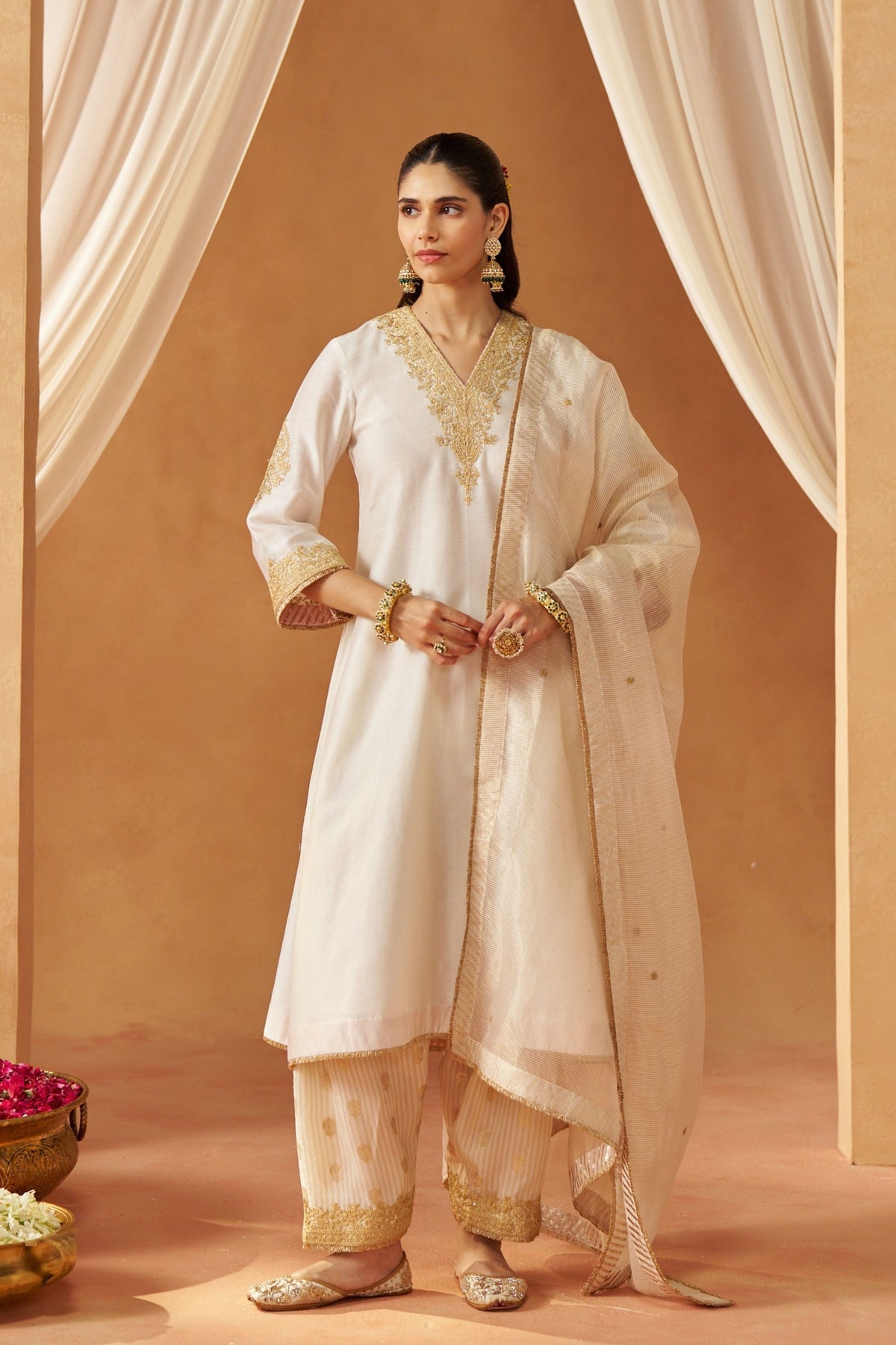 Liana Daisy Chauga Set