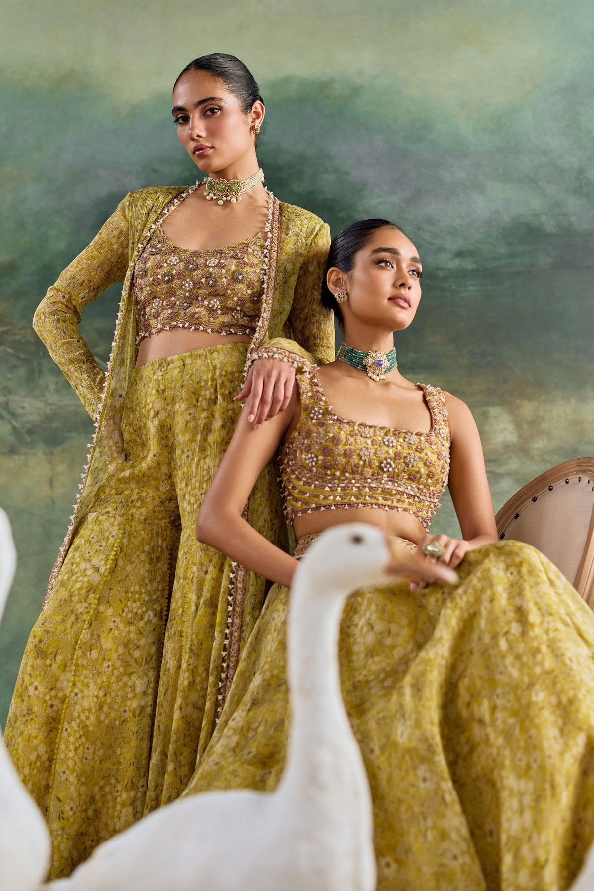 Garden Of Petals Cape Set