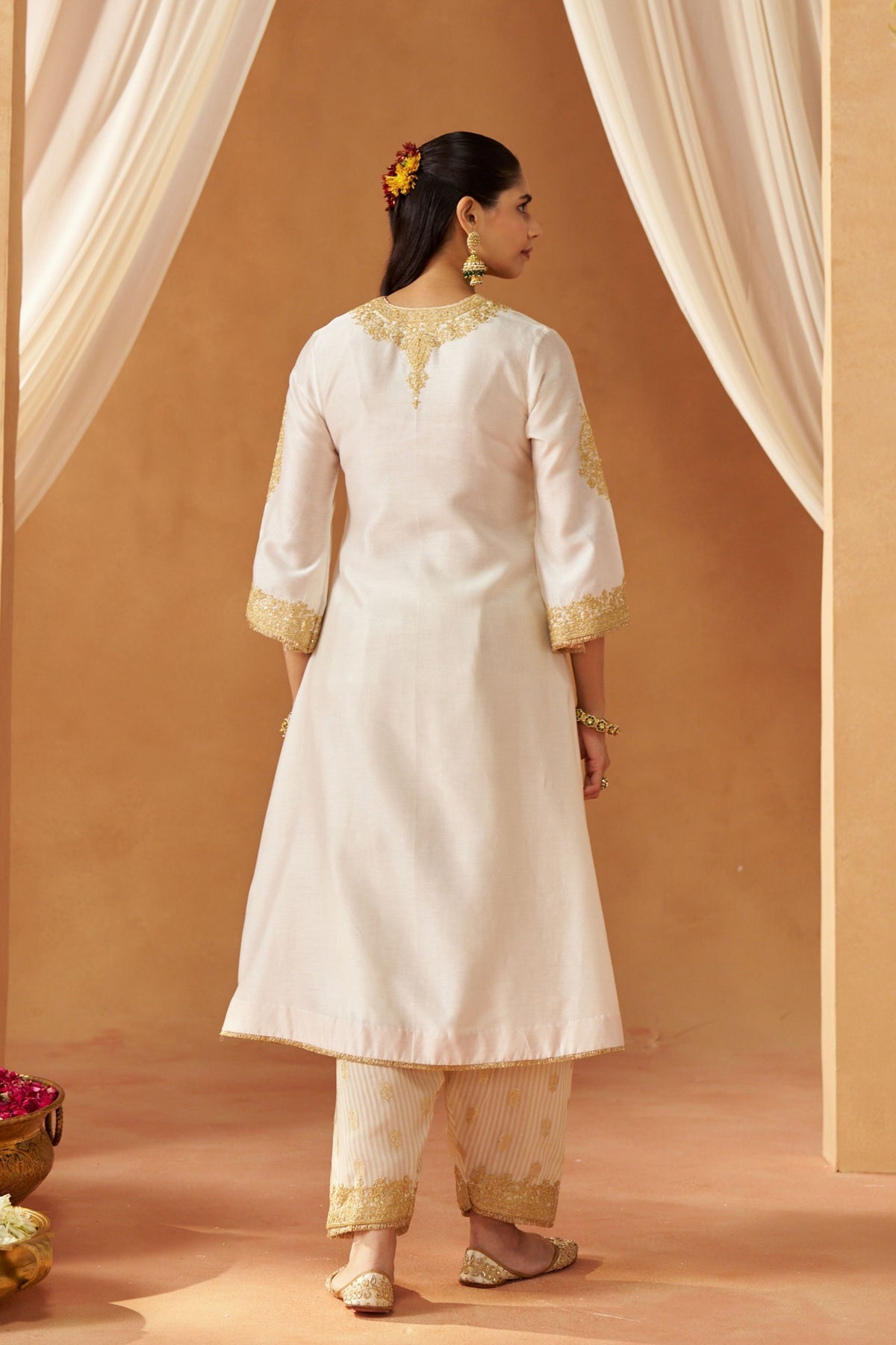 Liana Daisy Chauga Set