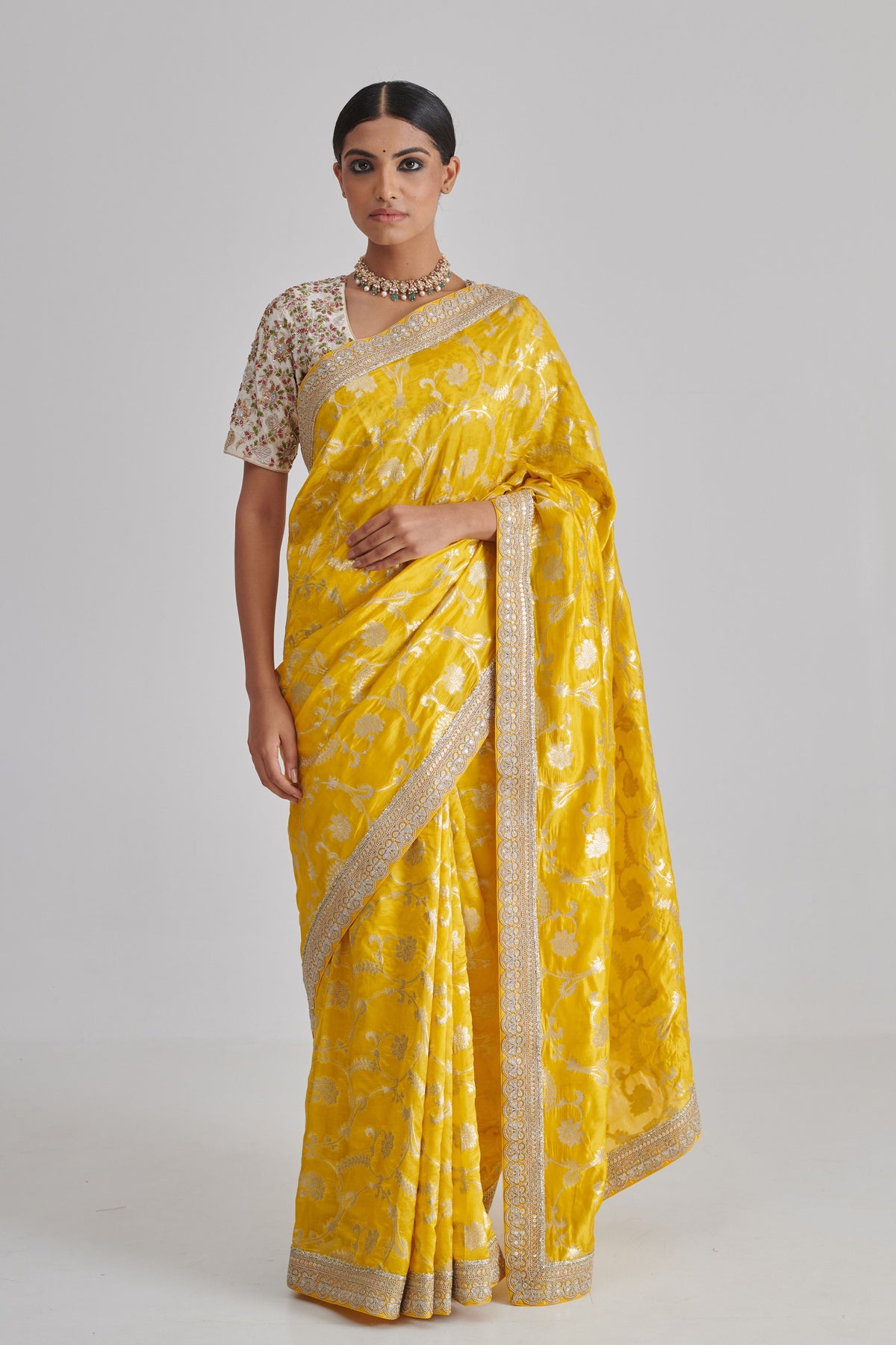 Phalgun Saree Set