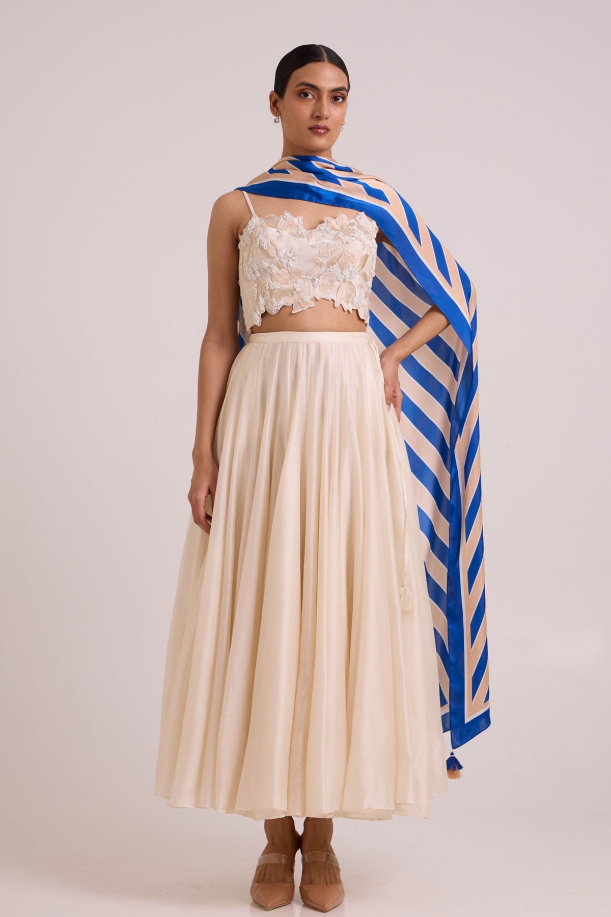 Hansa Snow Laden Skirt Set