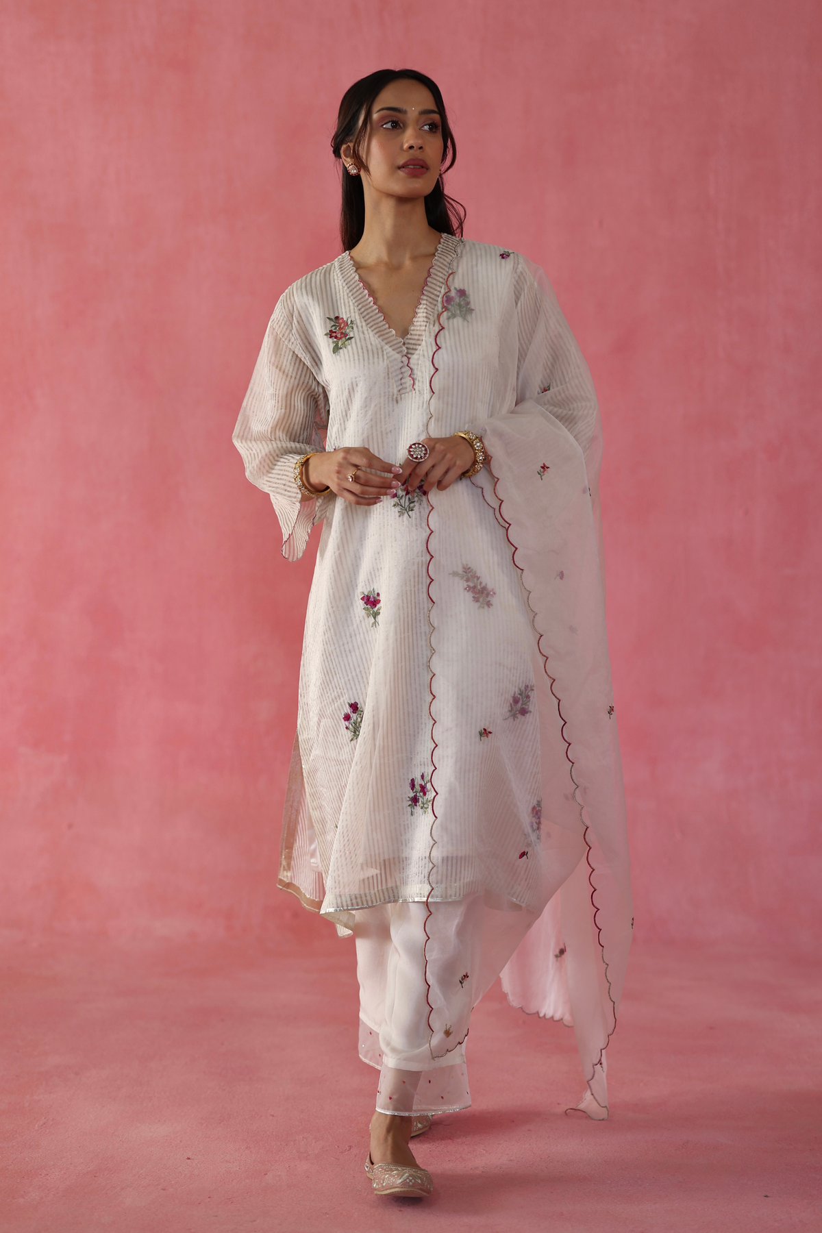 Ivory Shakkar Kurta Set