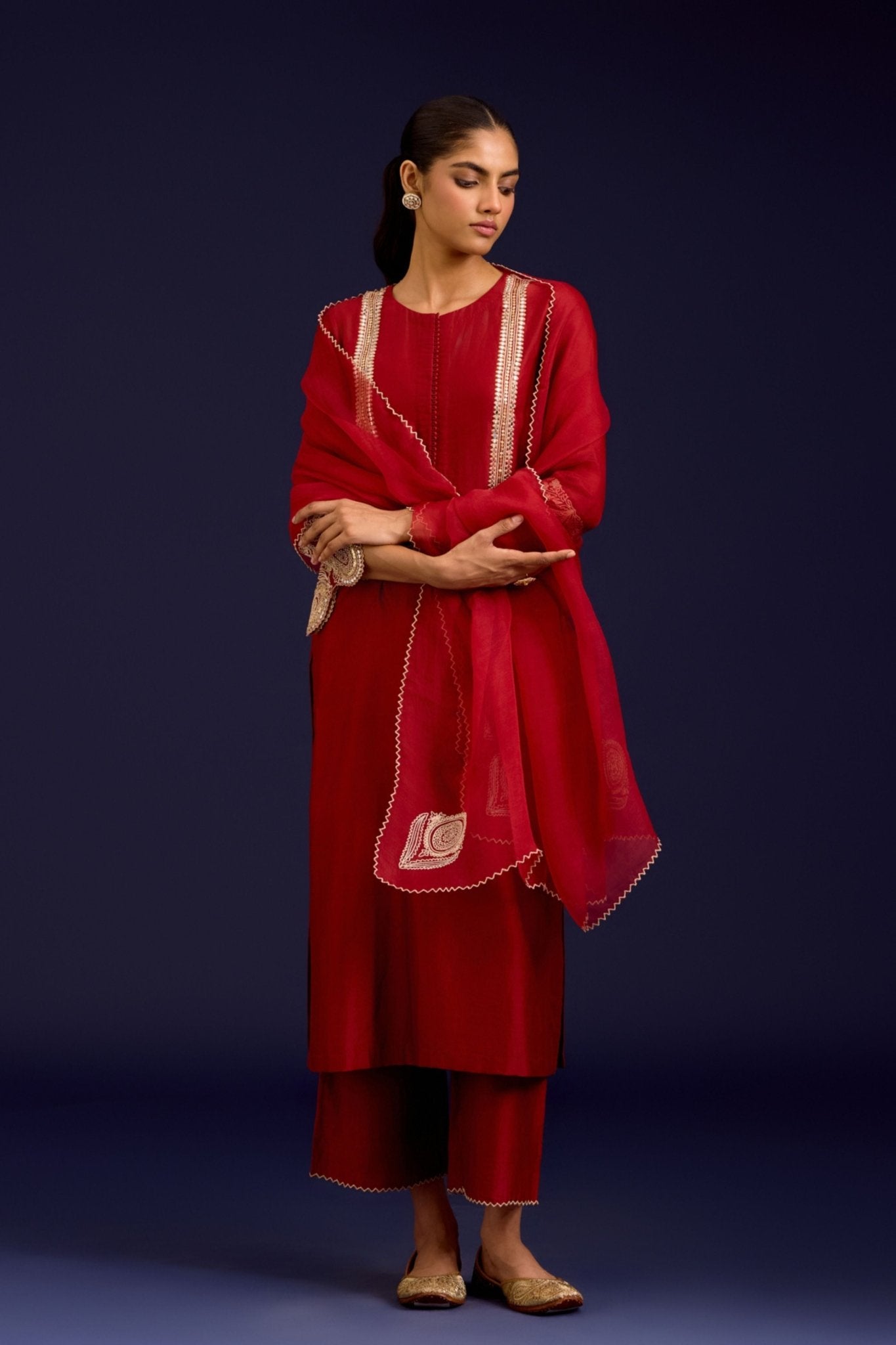 Mirror Embroidered Kurta Set - Devnaagri - Elahe