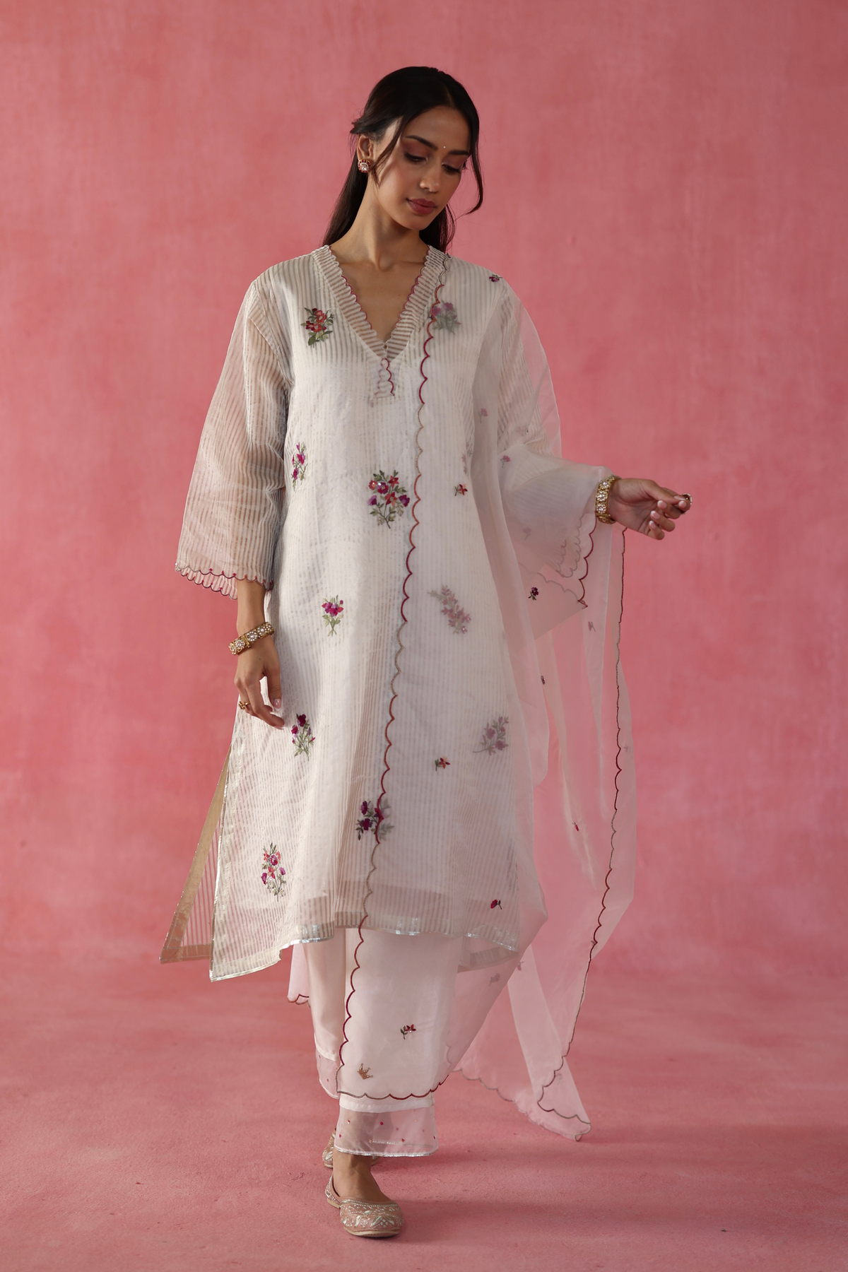 Ivory Shakkar Kurta Set