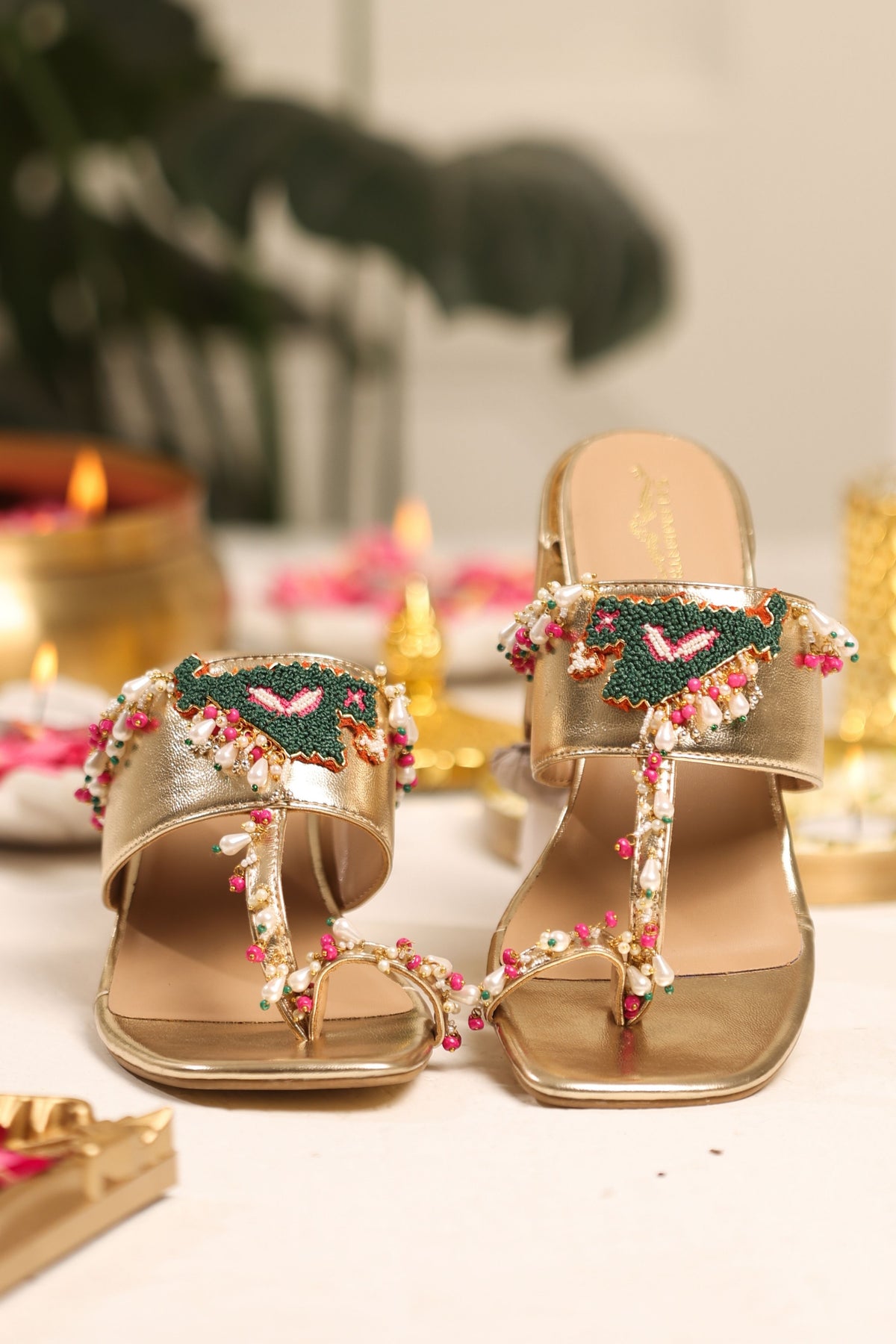 Pankhuri Heel